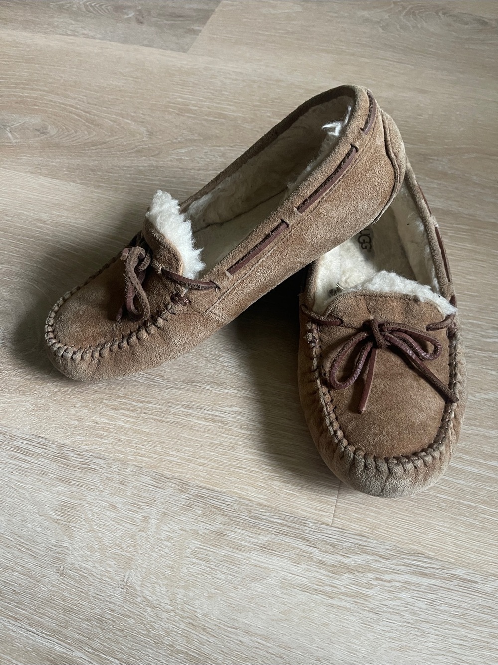 Ugg Dakota Chestnut Moccasin Slipper shoes